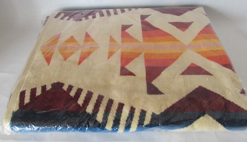 Pendleton Jacquard Beach Spa Towel Los Lunas Multicolor 40" x 70" - Picture 2 of 7