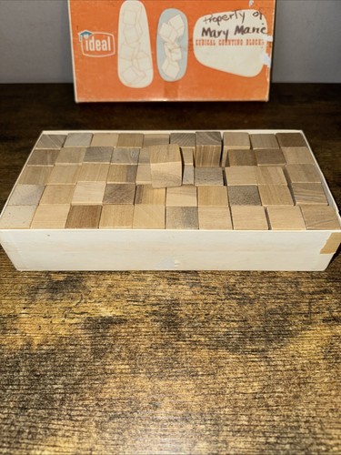 Plain Cubical Counting Blocks by Ideal Toy Company 100 Blocks Vintage from 1960s - Picture 1 of 2