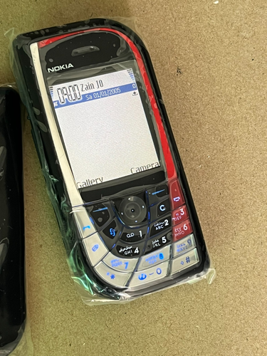 Original Nokia 7610 - 8 MB - Schwarz/Rot (Entsperrt) - Bild 4 von 15