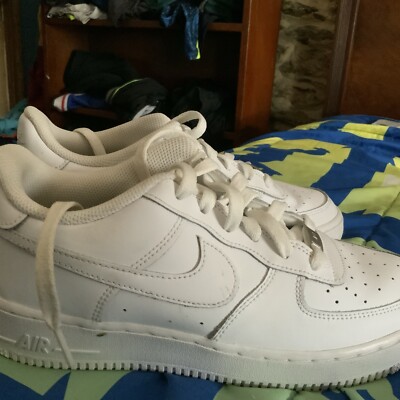 Size 7 - Nike Air Force 1 White