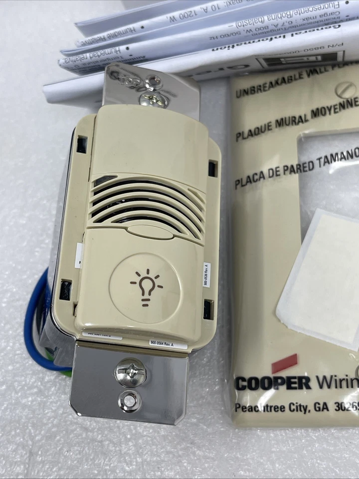 Interruptor Sensor de Parede Cooper/Greengate ONW-D-1001-MV-V, Marfim, Relé Único, Novo - Imagem 4 de 4