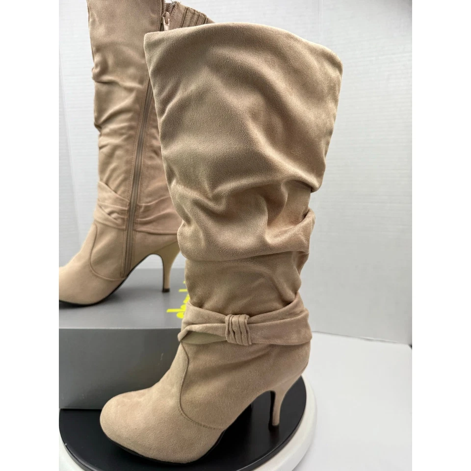 Charlotte Russe серо-коричневый желтовато-коричневый Puffe 4 дюйма каблук колена ботинки размер 8 туфли - Изображение 2 из 4