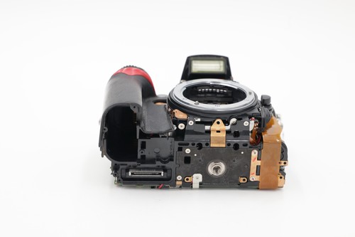 Nikon D7000 DX 16.2MP DSLR Camera Body PARTS!! - Picture 2 of 7