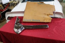1970 Cadillac Deville Rh Upper Corner Bumper Early Take Off 3514866 Nice Chrome