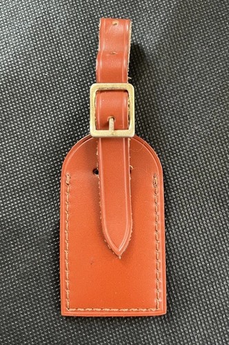 Louis Vuitton Kenyan Fawn Name Tag Goldtone Small - 1 pc France - Picture 2 of 14