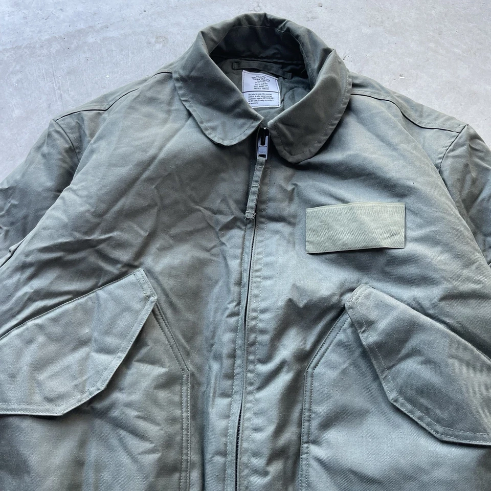 Chaqueta Militar De Colección Para Hombres L Oliva CWU 45/P Vuelo Clima Frío USAF Bombardero Foto 2 de 4