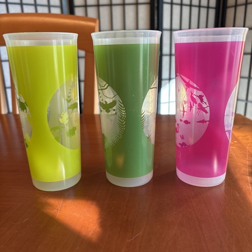 (3) Vasos Eco Tupperware - 5107L - Selva Selva Océano Sabana Impresión - Imagen 2 de 12