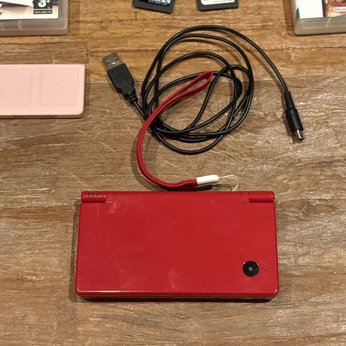 Nintendo DSi Rot Konsole mit 8 Spielen - Bild 9 von 10
