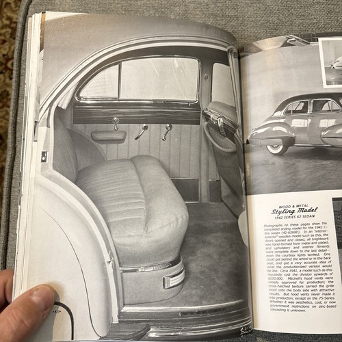 Cadillacs of the Forties by Ray A. Schneider 1999 3rd Edition - Foto 19 di 24