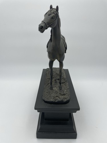 Vintage Resin Horse Sculpture Figurine Platform Stand Felt Base 11x8" Equestrian - Picture 6 of 14