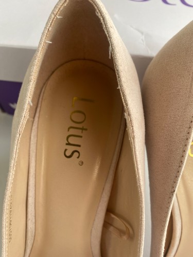LOTUS SAND/GOLD COLOUR FAUX SUEDE HIGH HEEL PEARL COURT SHOES (UK6) MATCHING BAG - Picture 5 of 20