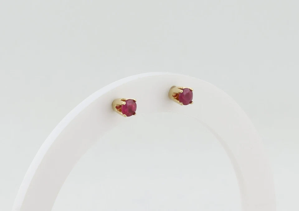 Pendientes de oro amarillo de 14k rubí natural pendientes de poste de 1/8" pulgada Foto 3 de 4