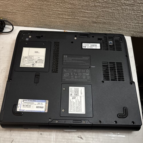 Laptop Computer Compaq Presario 2500 2,4GhZ 960 MB RAM - OHNE FESTPLATTE LESEN!! - Bild 16 von 23