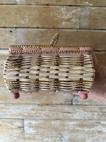 Vintage Pink Woven Wicker Sewing Basket With Wooden Feet - Picture 5 of 11