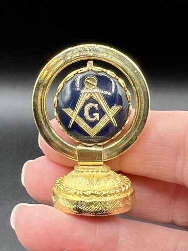 Vintage Masonic Magnetic Car Dashboard Spinner - Picture 4 of 7