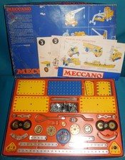 MECCANO 80's . BOITE 4 . INVENTAIRE FAIT MANQUE JUSTE COURROIE réf 186 & CROCHET
