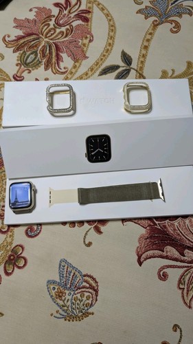 Apple Watch Series 6 (44mm) With 2 Real Diamond Covers - Zdjęcie 5 z 8