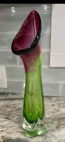 Murano Pink to Amethyst To Green Italian Vase