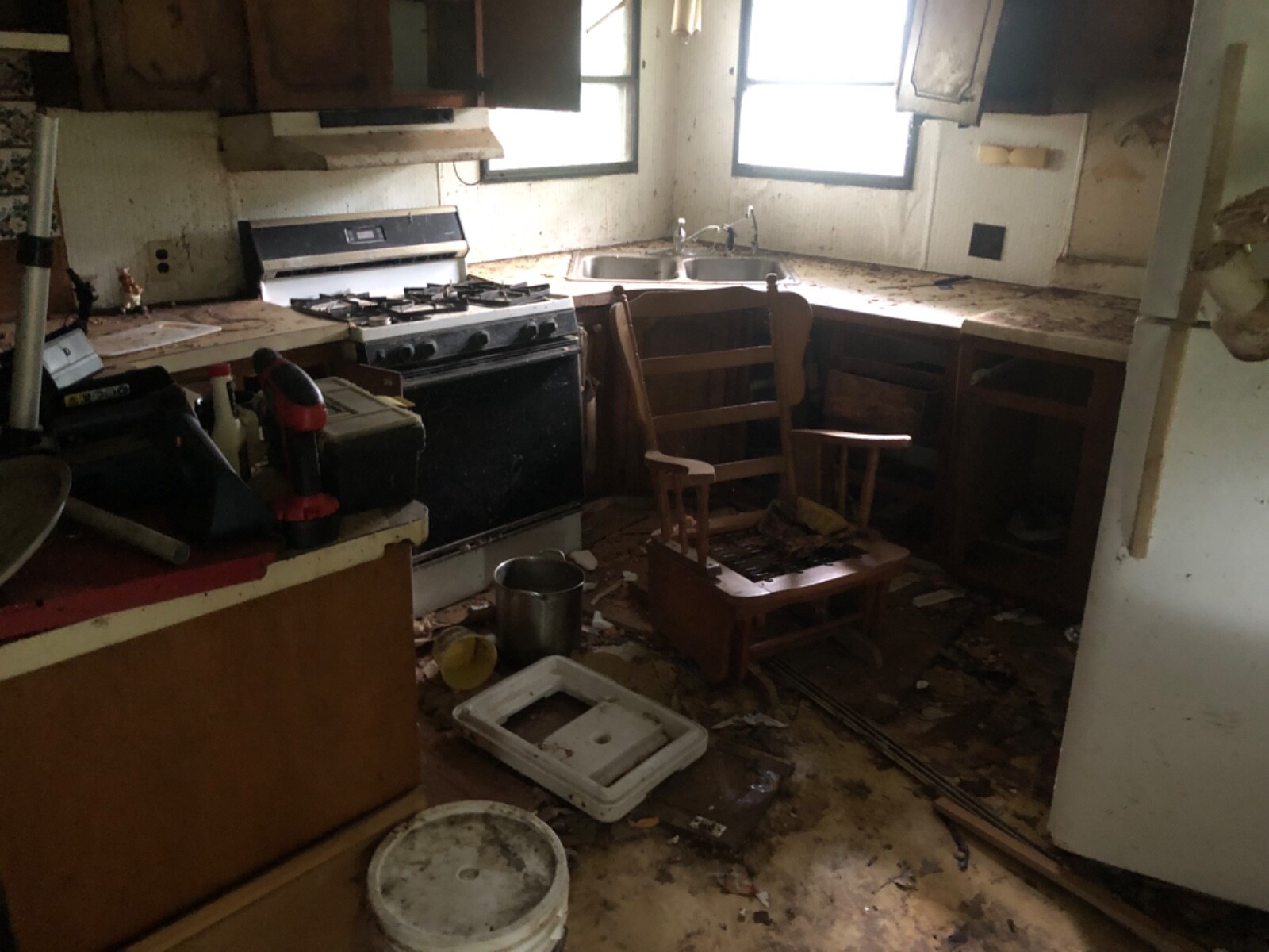Handyman’s Special, cheap real estate for sale by owner - Picture 14 of 18