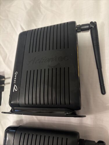 Two (2) Actiontec PK5000 54 Mbps 4-Port Wireless G Router Only 1 Power Cord - Picture 3 of 6