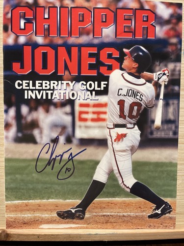 CHIPPER JONES CELEBRITY GOLF TOURNAMENT SIGNED PROGRAM 2002 HOF ALT Braves - Picture 2 of 5