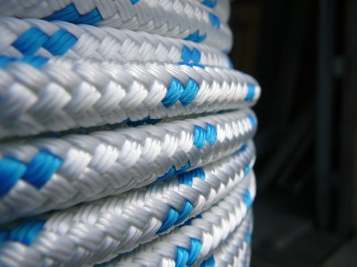 NovaTech XLE Halyard Sheet Line, Dacron Sailboat Rope 3/8" x 77' White/Blue - Picture 3 of 3