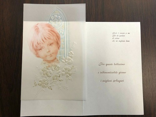 BIGLIETTO AUGURI COMUNIONE BIMBO BIMBA BIGLIETTI TRASLUCIDI FINITURE ORO CM16X10 - Picture 1 of 3