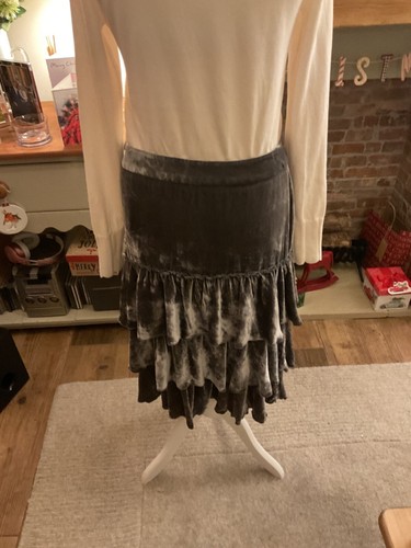 WHISTLES Silk Blend Velvet Skirt, size 10, fit 10 - 12. Waist 31” - Picture 2 of 7
