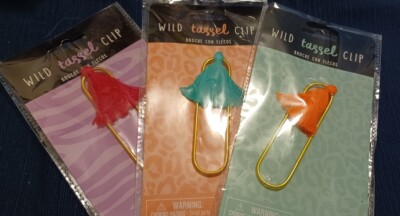 Giant tassel paper clip / three colors / key chain / book mark / multiple uses