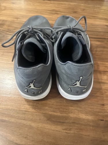 Nike Air Jordan Eclipse Men's 724010-005 Gray Basketball Shoes Sneakers Size 8 - Picture 3 of 5