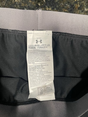 NWT Underarmour Womens Sz LARGE Capri Leggings Athletic Workout Yoga Pants Black - Picture 6 of 6