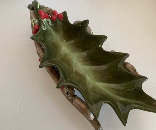 Holly Leaf Sleigh Ceramic Dish Bowl - 11”L & 5"W Vintage Christmas Vanmark 2003 - Picture 5 of 12