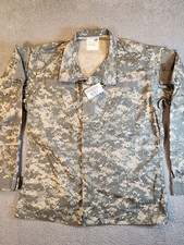US Army Issue ACU Digital Camouflage Shirt Jacket Medium Long Pockets Full Zip