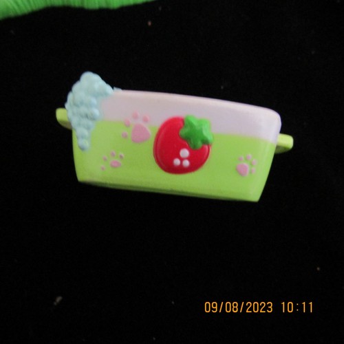 Mixed Lot of 4 Strawberry Shortcake Doll House Scooter Fashion Mini Dog Bath - Picture 5 of 11