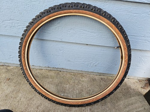 Vintage 26" IRC Piranha Pro Mountain Bike Tire Skinwall 26x2.00 low miles - Picture 8 of 9
