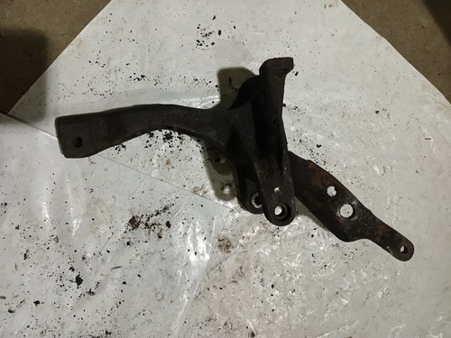 1980 1981 1982 1983 VOLKSWAGEN RABBIT ALTERNATOR MOUNT BRACKET 068 903 141 E - Picture 6 of 15