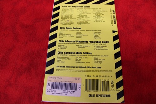 Cliffs Notes on Dickens' Great Expectations by C. K. Hillegass (B7) - Picture 2 of 4