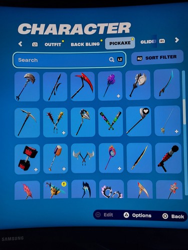 Stacked Acc With Catwoman Axe And 100+ Skins Sweaty Skins And Pickaxes - Afbeelding 2 van 13