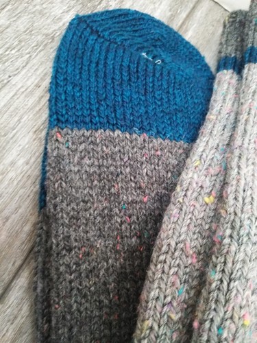 Vintage Wigwam L.L. BEAN MEN'S HIGH TREK CREW SOCKS GREY-MULTI-COLOR - Picture 8 of 8