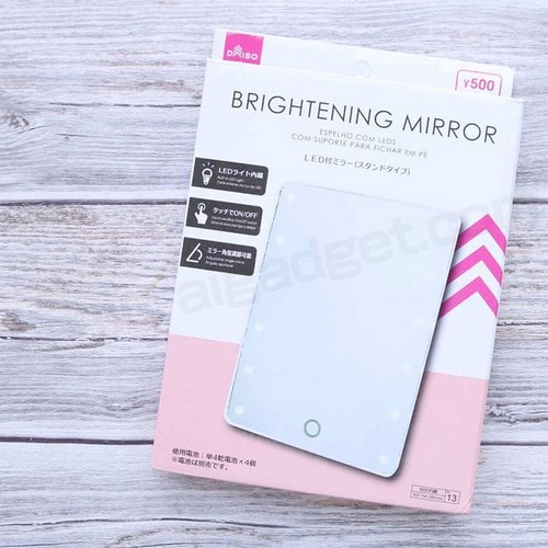 DAISO Brightening LED Mirror (Stand Type) Mirror with LEDs - Upright Type - - Picture 9 of 10