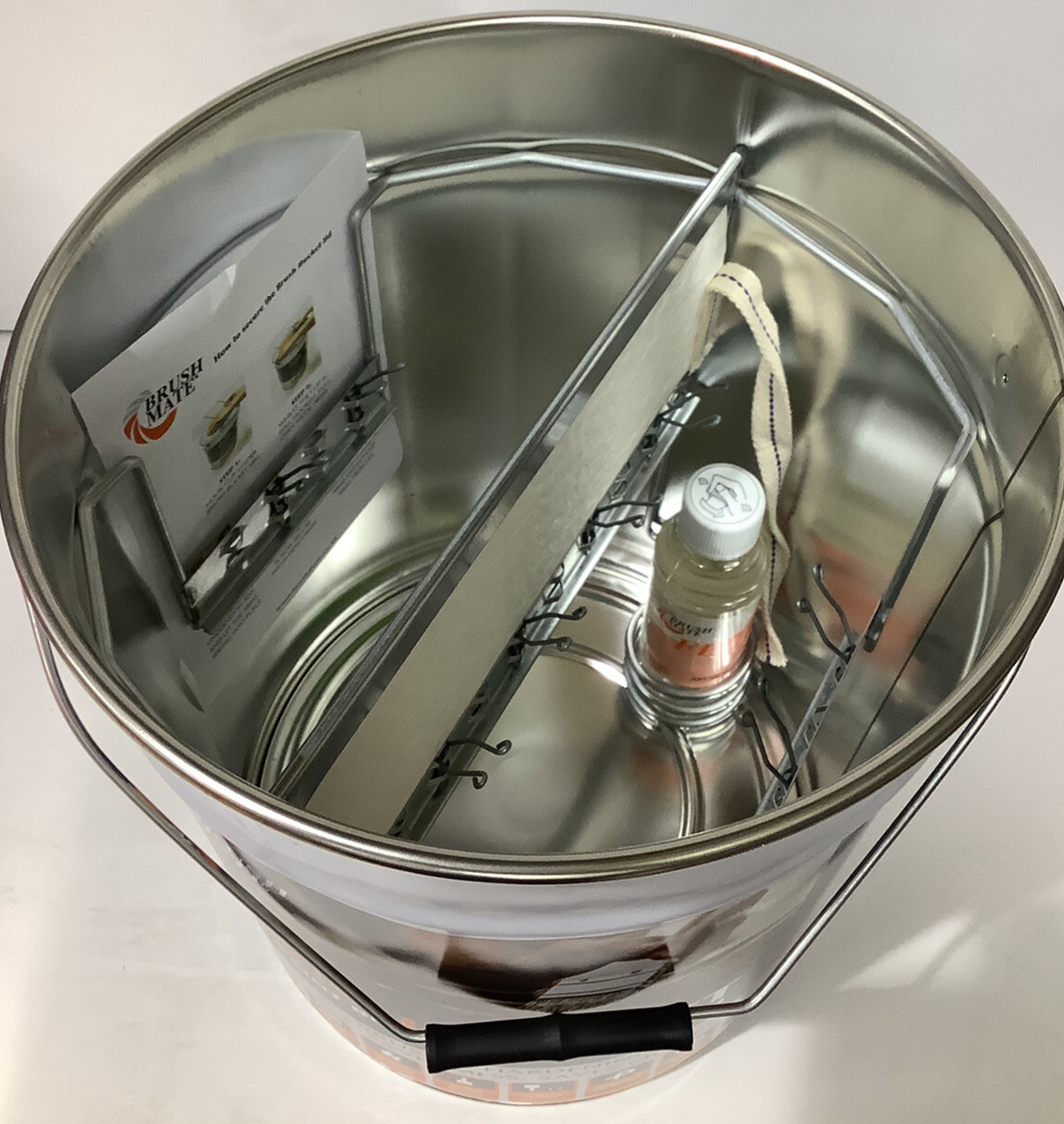 BrushMate Brush 12 Bucket Wet Paint Brush Vapour Storage System (*NEW