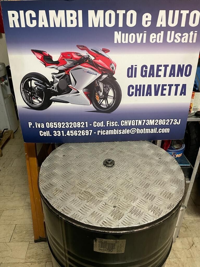 Foto 1 di 4