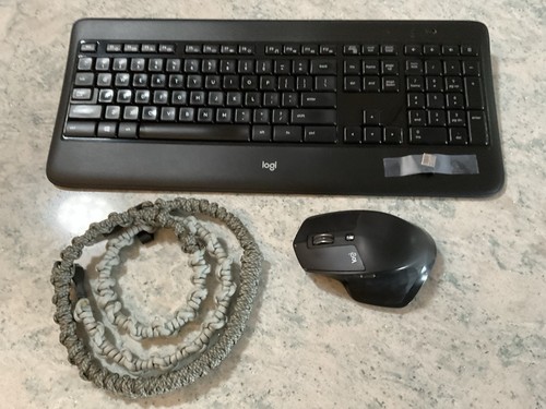 Logitech K800 Wireless LED Backlit Keyboard With MX Master Mouse, Dongle & Cable - Picture 3 of 3