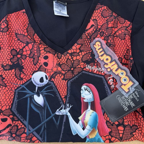 Halloween Scrub Top Women Small NWT Nightmare Before Christmas Jack Sally Disney - Picture 6 of 6