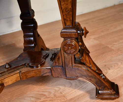 1840s Antique Victorian Walnut & marble top center table / parlor table - Picture 14 of 14