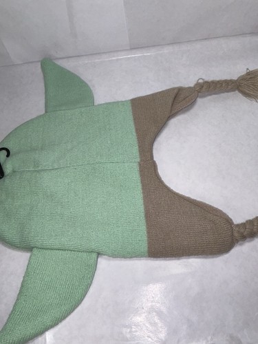 Star Wars Baby Yoda Grogu Unisex Kids Beanie Hat Ear Flaps One Size Green/Tan - Picture 9 of 11