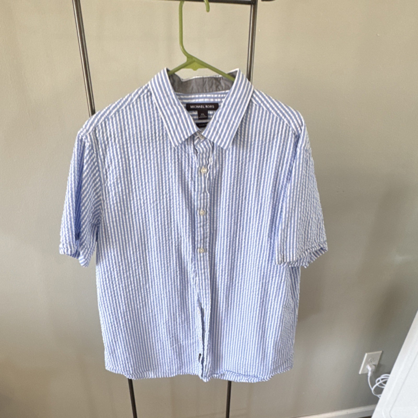 Michael Kors Men's XXL Blue White Striped Short Sleeve Button-Up Shirt