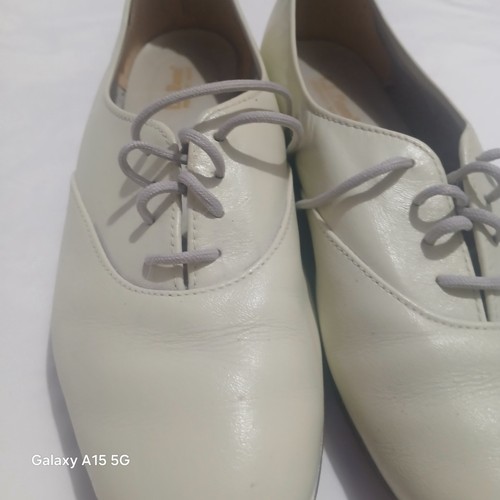 L.L.Bean Woman's Oxfords US sz 7 Narrow Taupe Pre-Loved - Picture 22 of 22