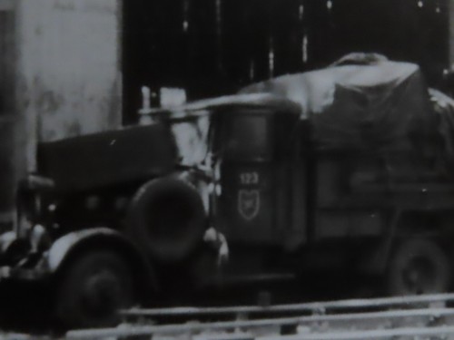 Foto "LKW mit Nr.123 und Fahrzeugkennung" Deutsch 2 WK ! - Picture 2 of 3