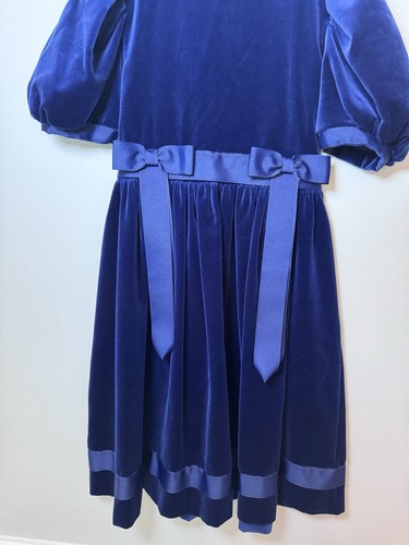 Neiman Marcus by Sylvia Whyte Navy Velvet Formal Dress Girls Sz 7 - Picture 3 of 10